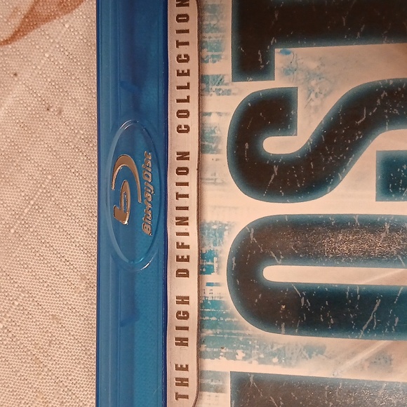 Season 5 of Lost - Picture 2 of 2